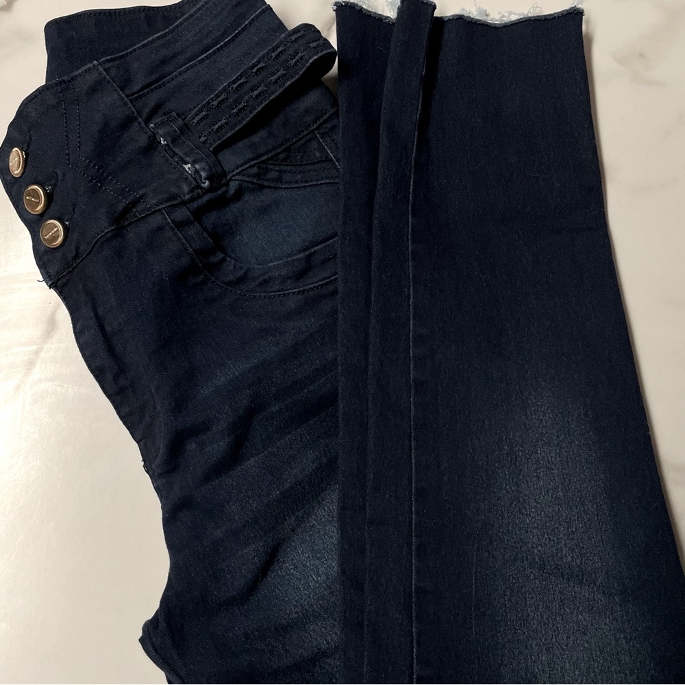 New no tags jeans Colombiano (high rise)